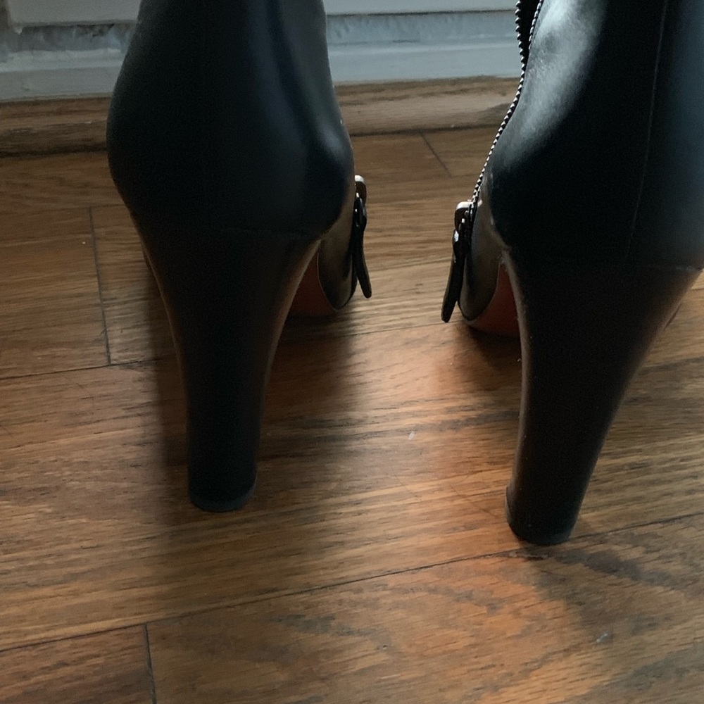 Coach Mid Calf leather